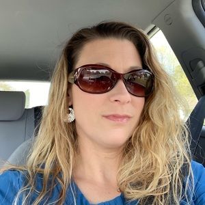 Meet your Posher, Marianne n